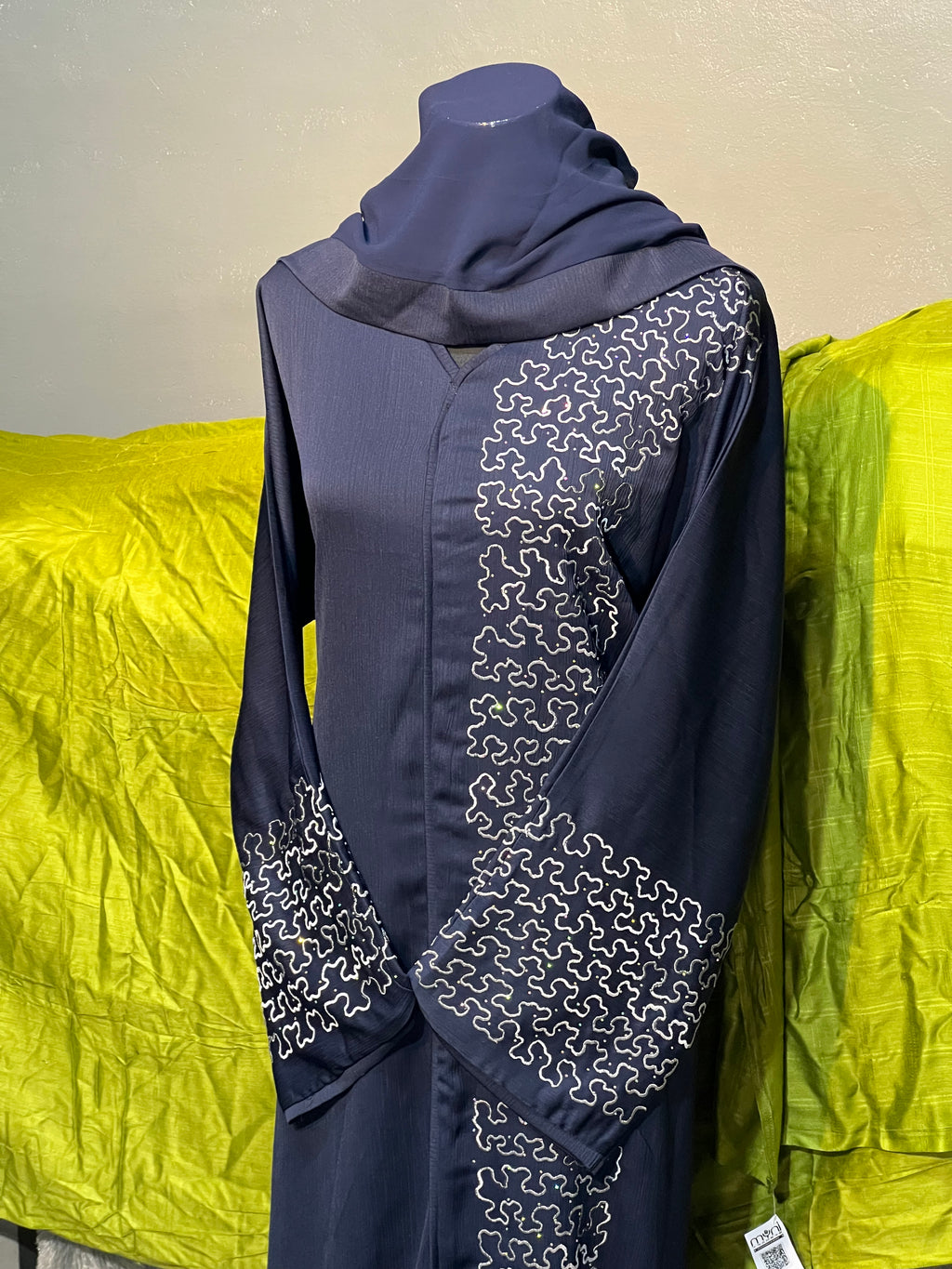 Premium Dubai Abaya with Embroidery, Stone Work & Zoom Material – Elegant Modest Wear